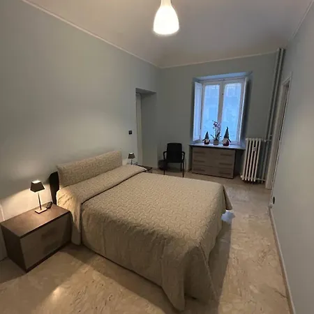 Porta Susa Corso Vittorio 108 Apartamento *