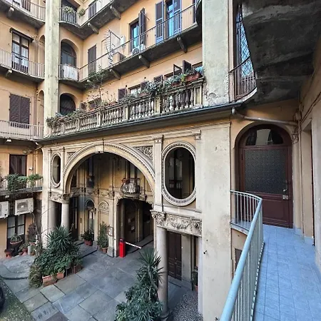 Porta Susa Corso Vittorio 108 *